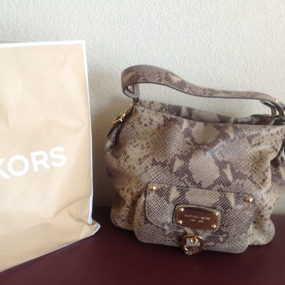 Michael Kors purse
